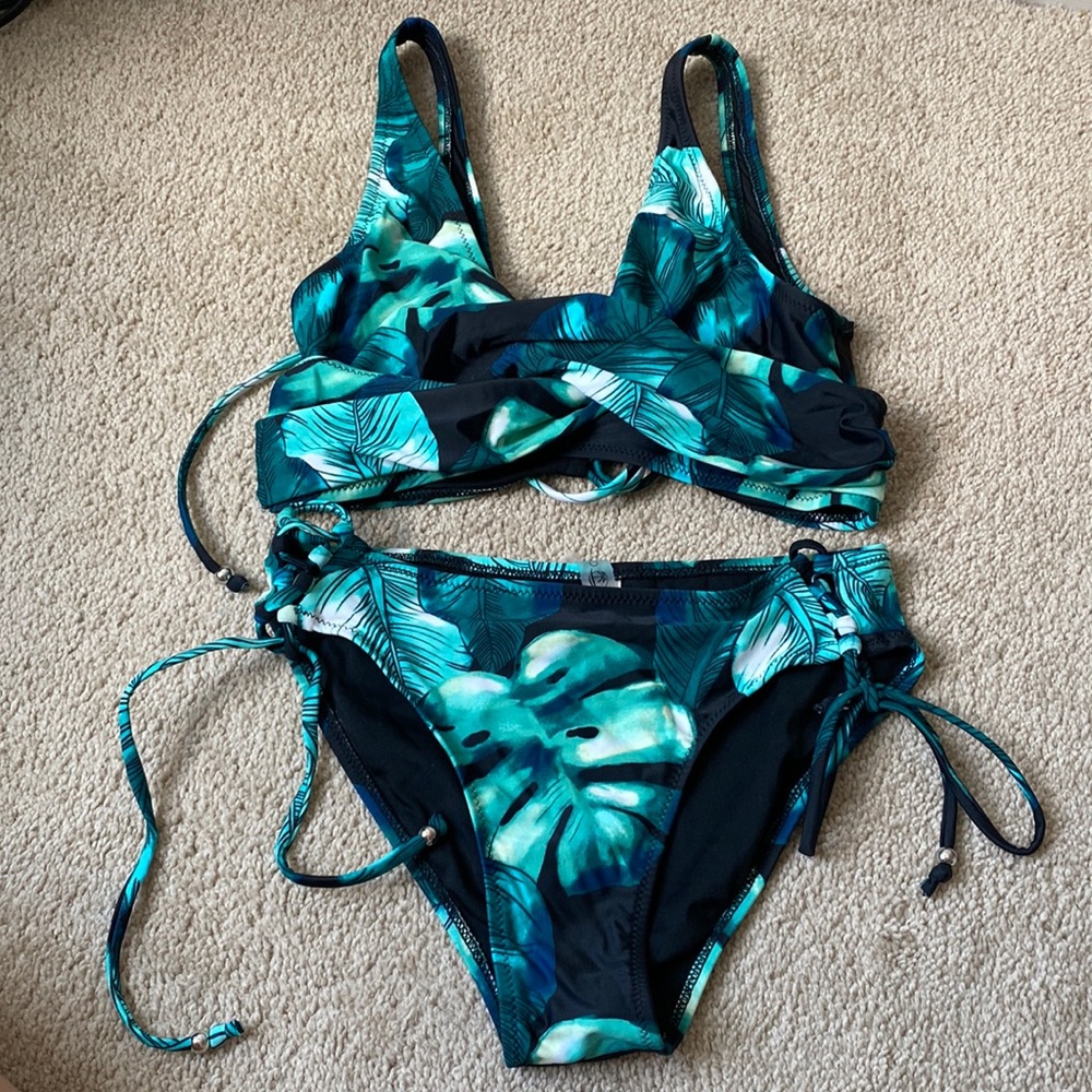 Cupshe swim suite adult large